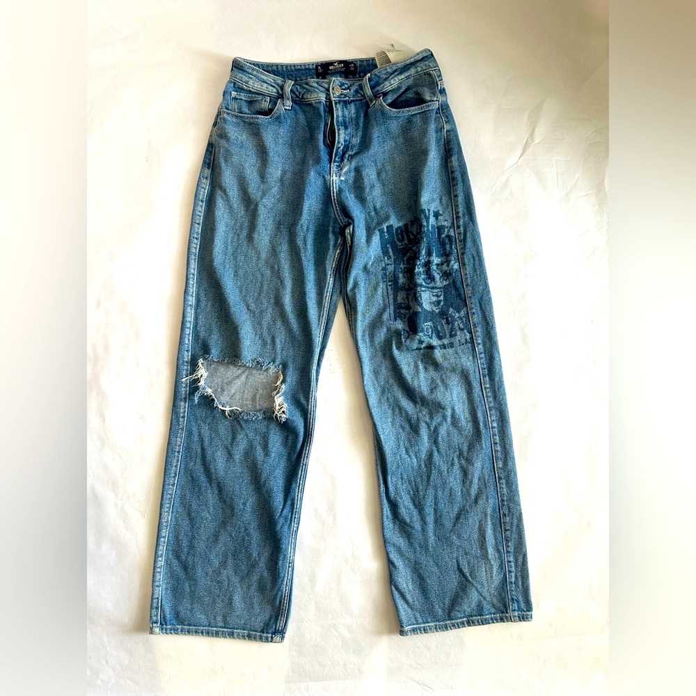 Hollister Women’s Blue Distressed Jeans